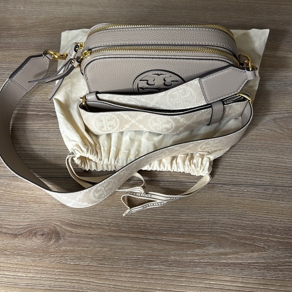 Tory Burch Mini Miller Leather Crossbody in Fresh Clay NWT - Picture 3 of 10